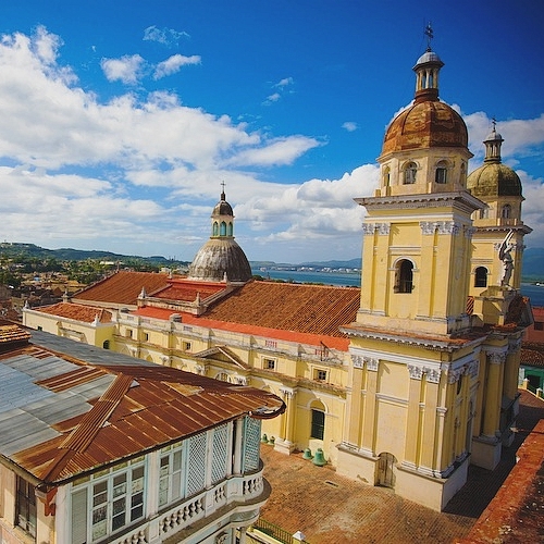 cu_alg_santiagodecuba_kerk.jpg