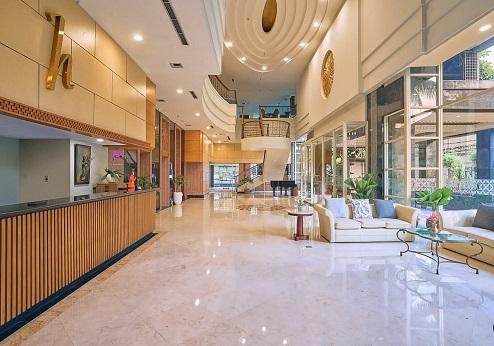 Horison Ultima Menteng Jakarta, lobby