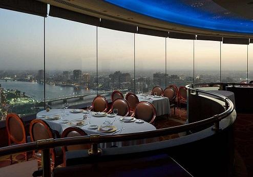 Grand Nile Tower, restaurant