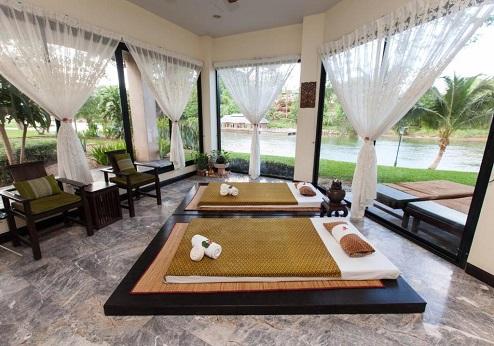 Royal River Kwai Resort & Spa, massagebedden