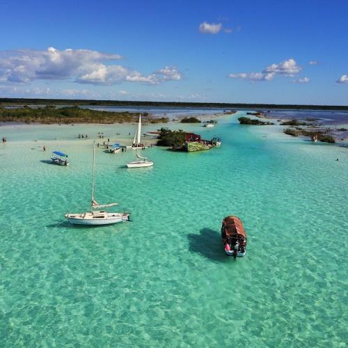 De ‘Lagune van de Zeven Kleuren’ in Bacalar