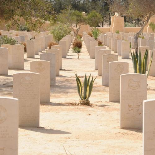 Graven bij El Alamein