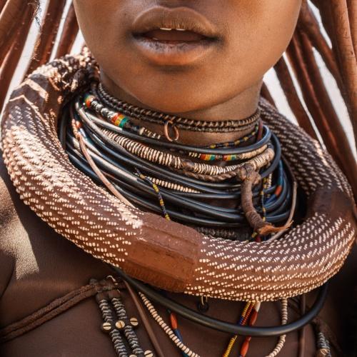 Traditionele sieraden van de Himba