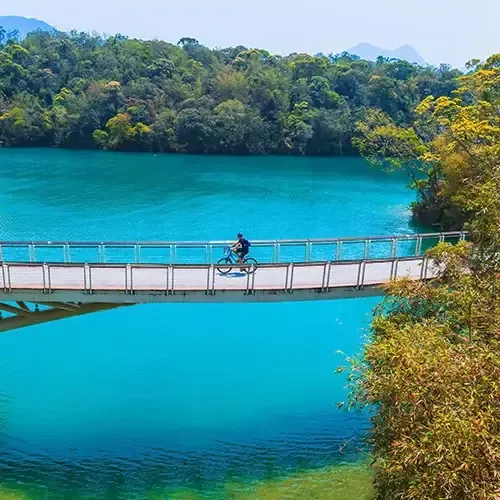 Fietsen in Sun Moon Lake