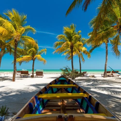 Het idyllische strand van Holbox