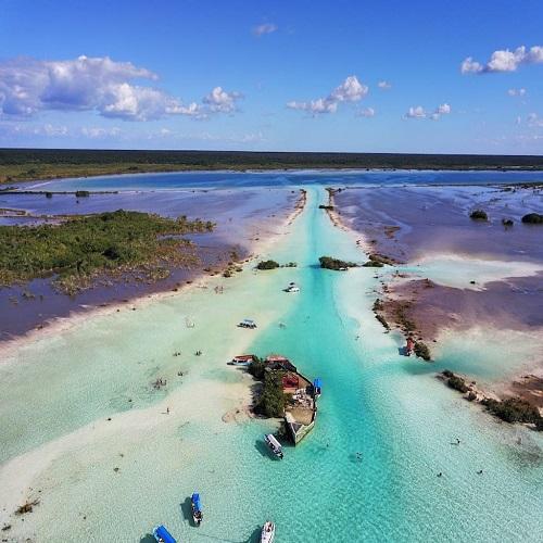 Bacalar lagoon