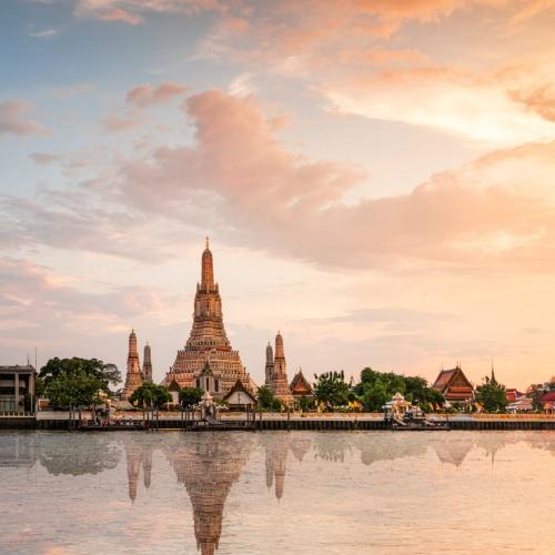 Wat Arun vanaf het water