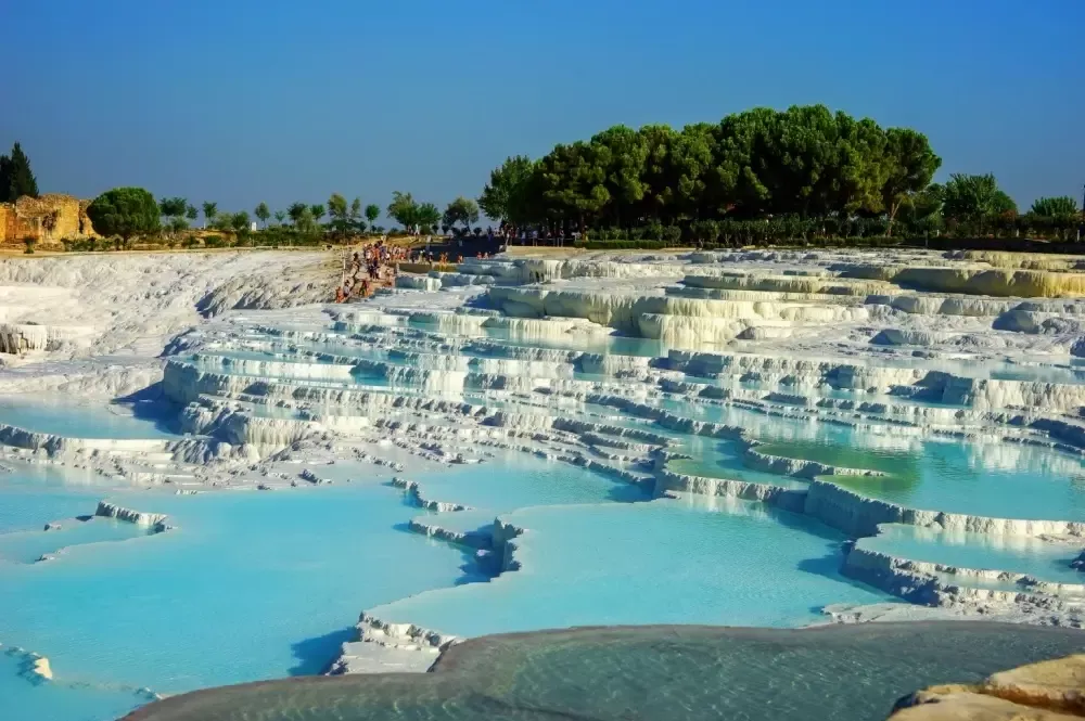 De kalkterrassen van Pamukkale