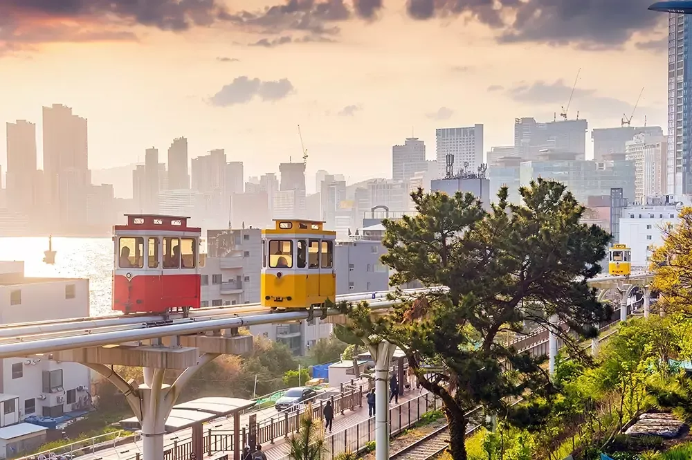 Kleurrijke luchtcapsule in Busan, Zuid-Korea